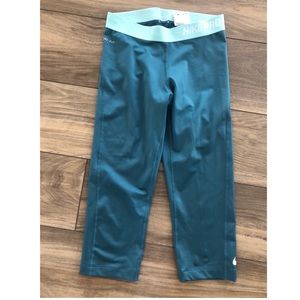 Nike Pro Dri-Fit Blue Crop Workout Capris-Size SM